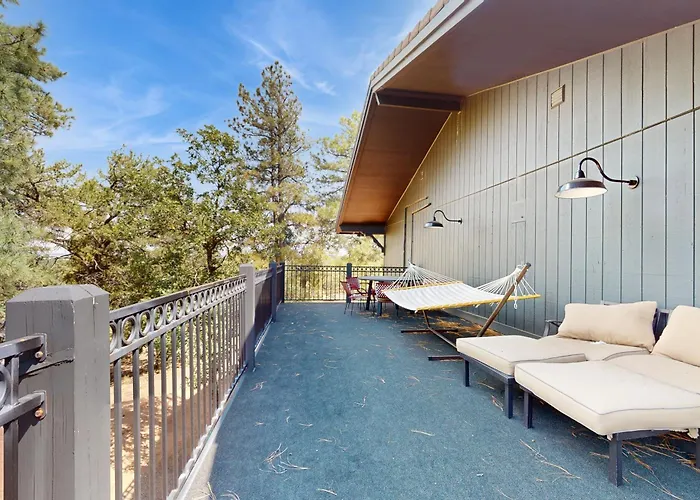 Golf, Hike & More! Sprawling Retreat In Show * Show Low